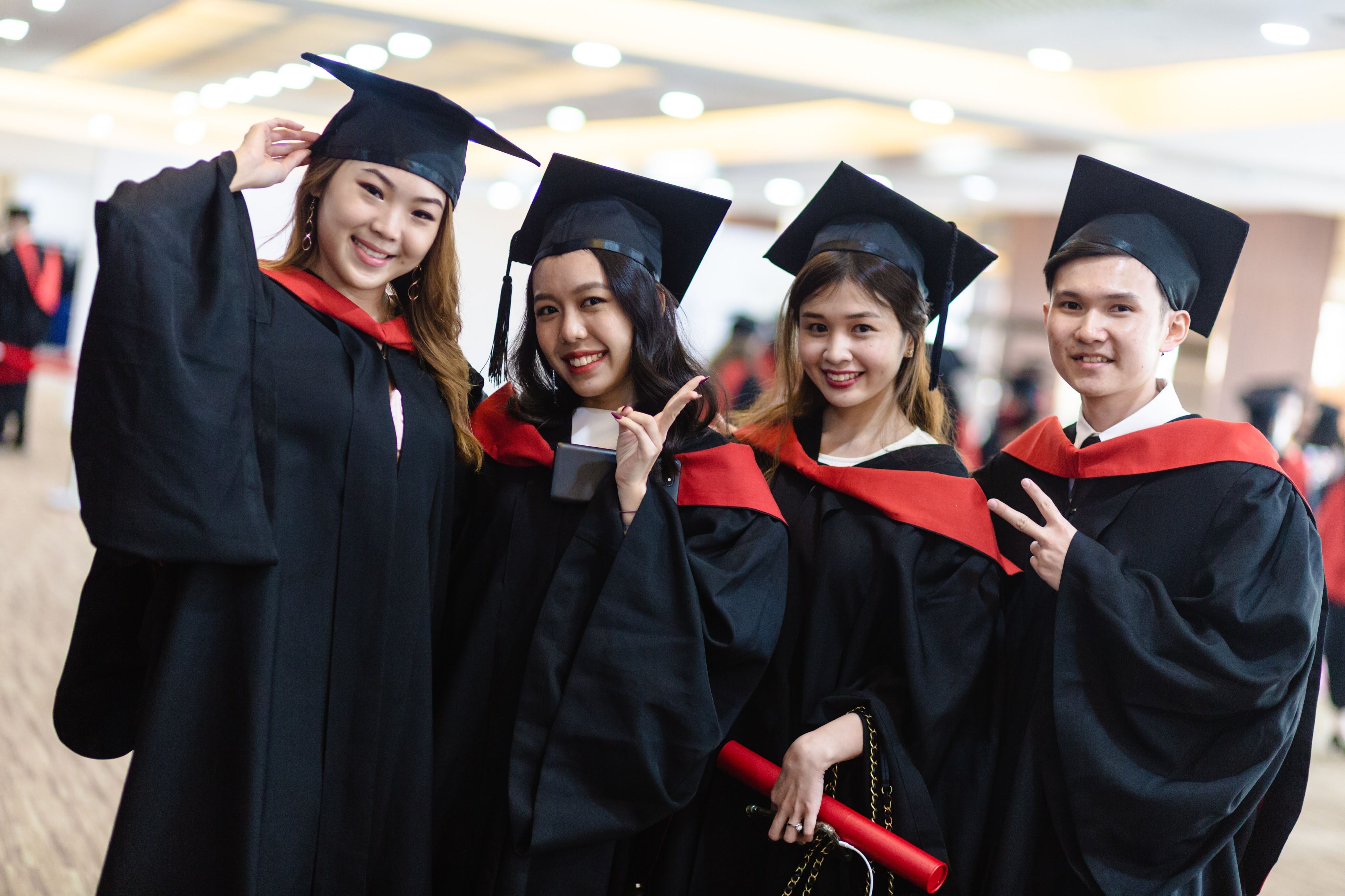 Graduation 2020/2021 - BAC Education